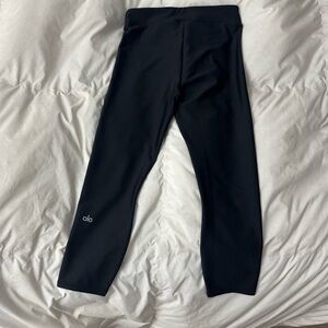 ALO Airlift High-Waist Conceal Zip Capri